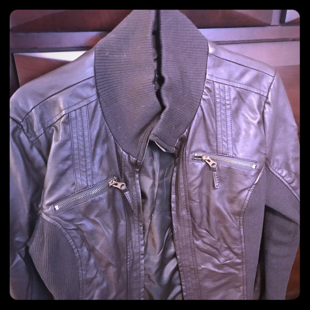 Revue vegan “leather” jacket! Large